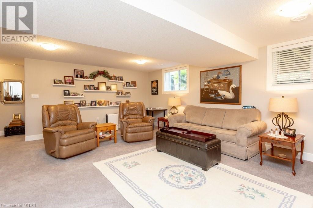 10 MCPHERSON Court Unit# 6