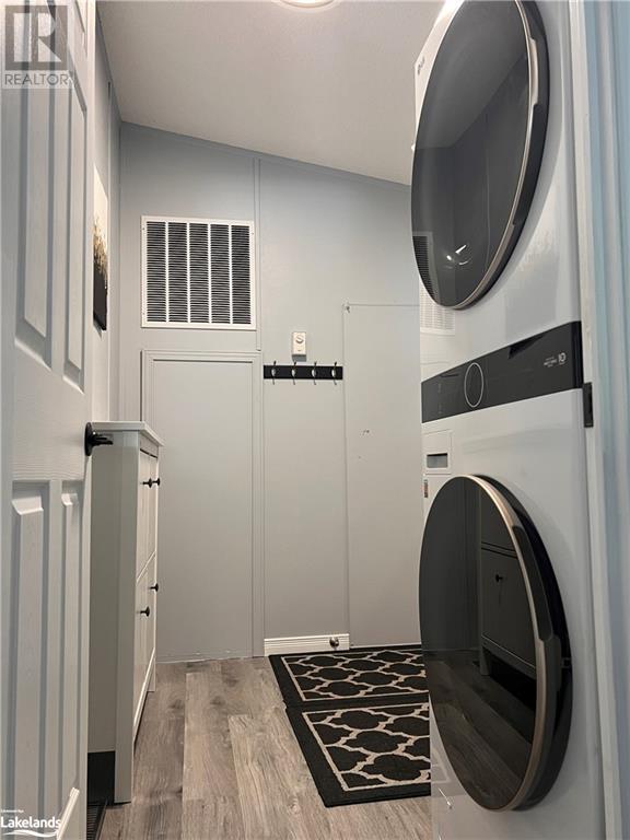 5411 ELLIOTT Side Road Unit# 8