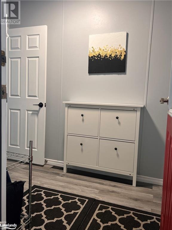 5411 ELLIOTT Side Road Unit# 8