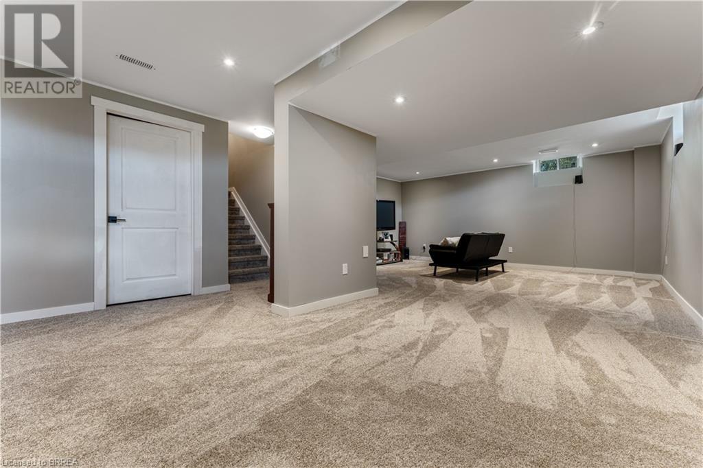 Listing 40480619 - Large Photo # 33