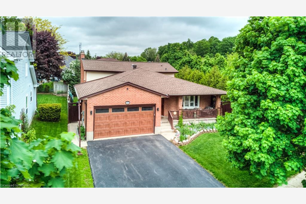 400 STRAWBERRY Crescent, Waterloo