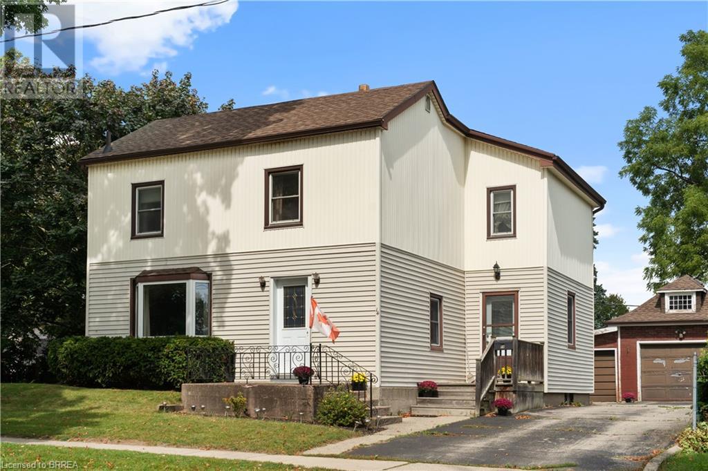 14 QUEEN Street