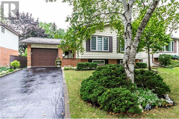33 LORNE SCOTS Drive, Milton