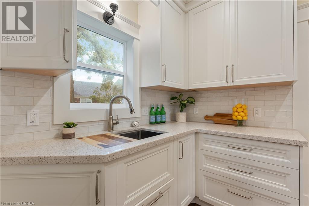 Listing 40481457 - Large Photo # 6
