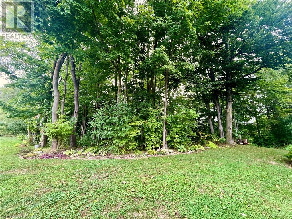 850 ALPHA Street W Unit# 206