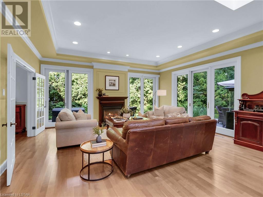 Listing 40481619 - Large Photo # 7