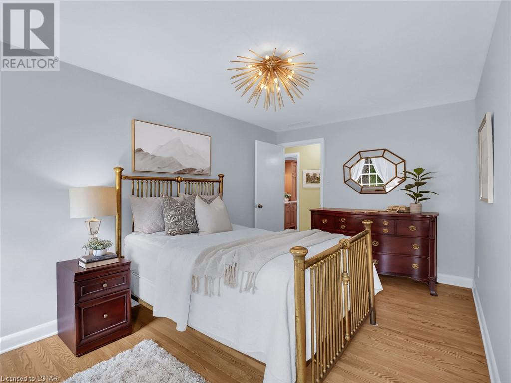 Listing 40481619 - Large Photo # 19