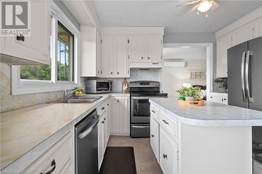 Listing 40481655 - Large Photo # 12