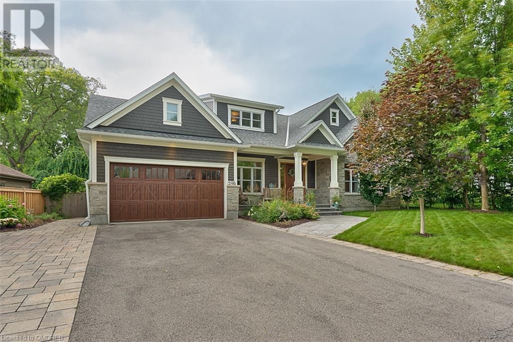 246 OAKWOOD Crescent
