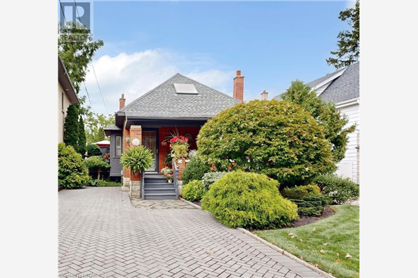 22 ARDAVEN Place, London