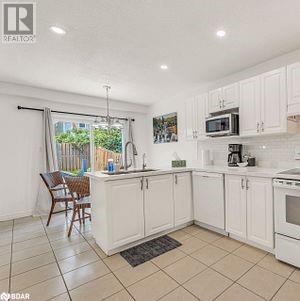 683B WILD GINGER Avenue