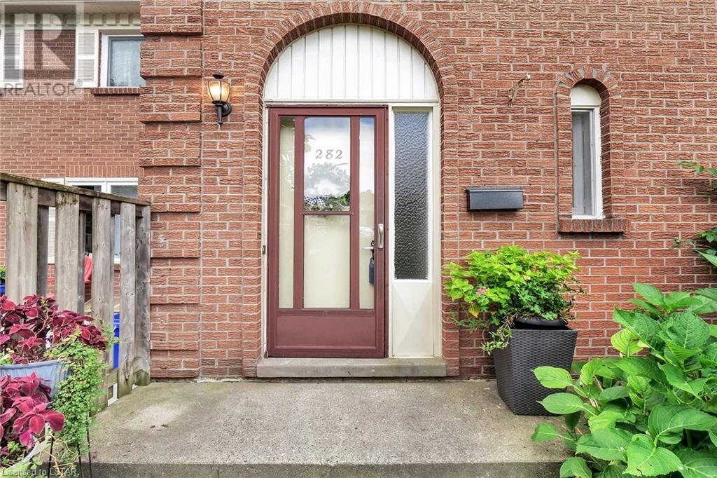 282 HOMESTEAD Crescent