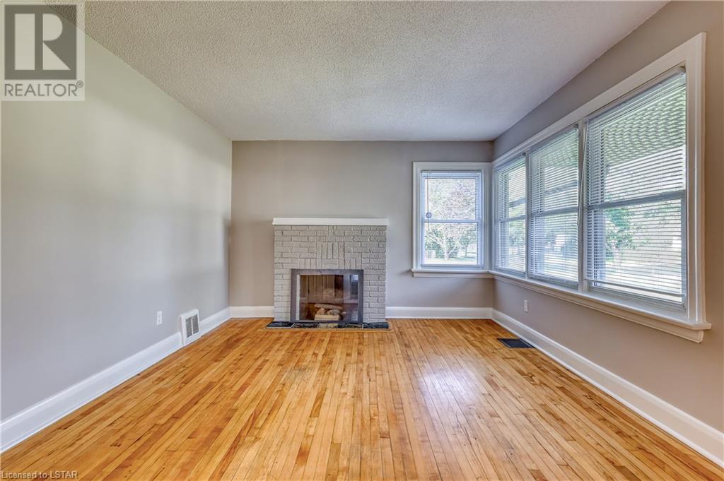 Listing 40482215 - Large Photo # 16