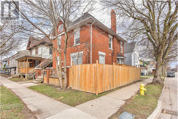 89 PEEL Street, Brantford