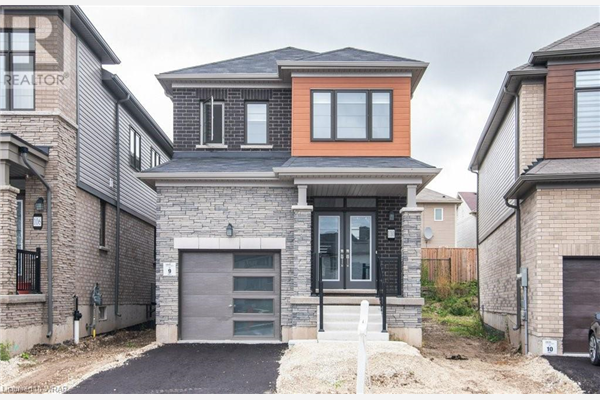 110 BLACKSMITH Drive, Breslau