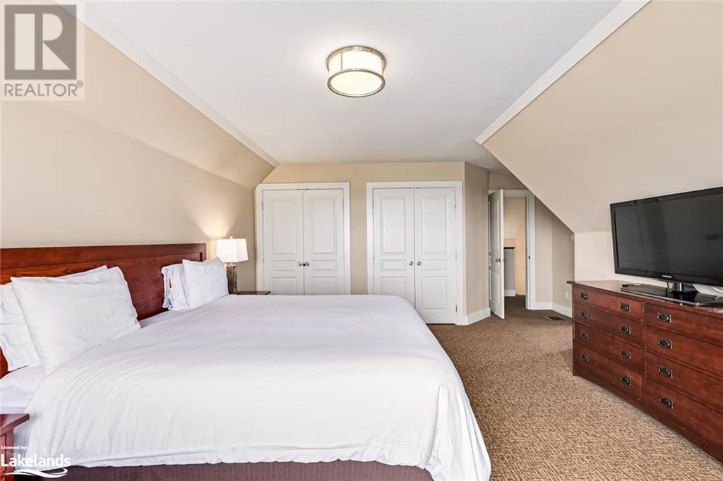 115 FAIRWAY Court Unit# 206