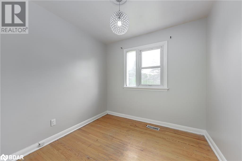 Listing 40482702 - Large Photo # 7