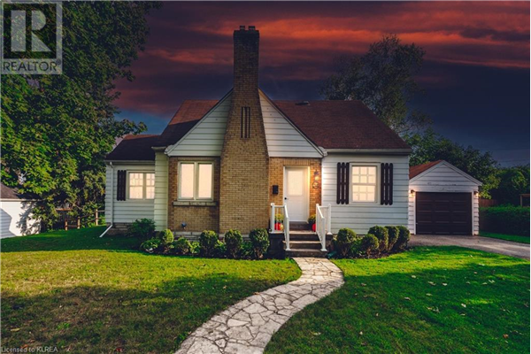 7 SYLVAN Crescent, Lindsay