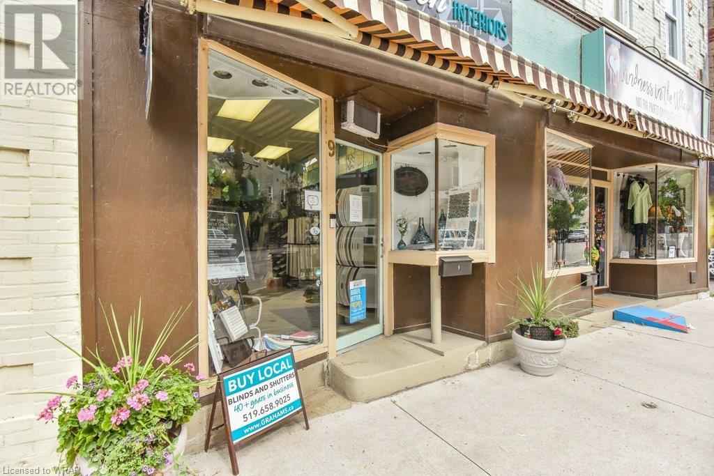 11 QUEEN Street E