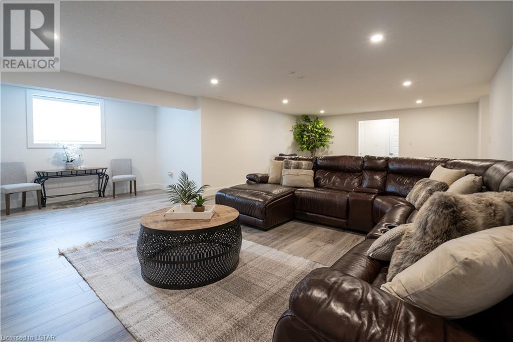 6572 CALVERT Drive