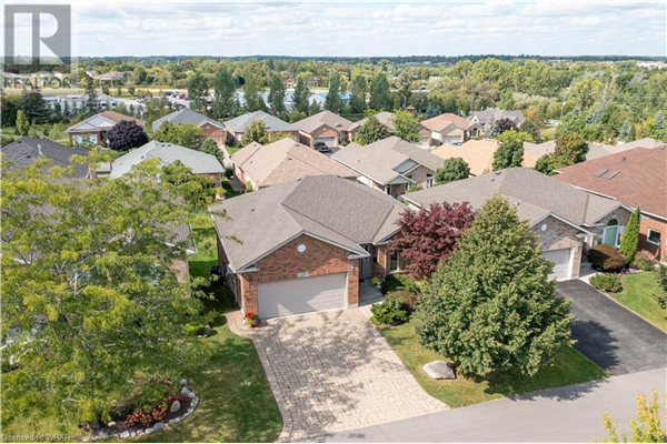 20 DEVONSHIRE Drive Unit# 28, New Hamburg