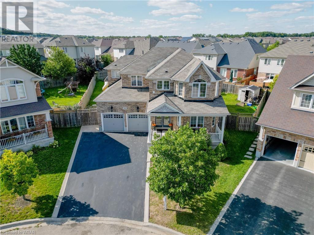 16 LANDS Court