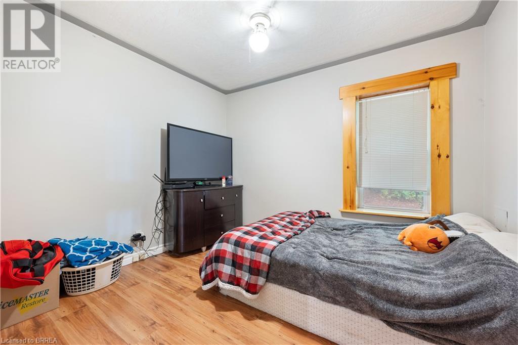 Listing 40483012 - Large Photo # 7
