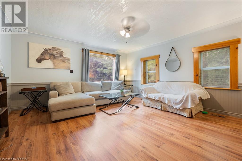 Listing 40483012 - Large Photo # 3