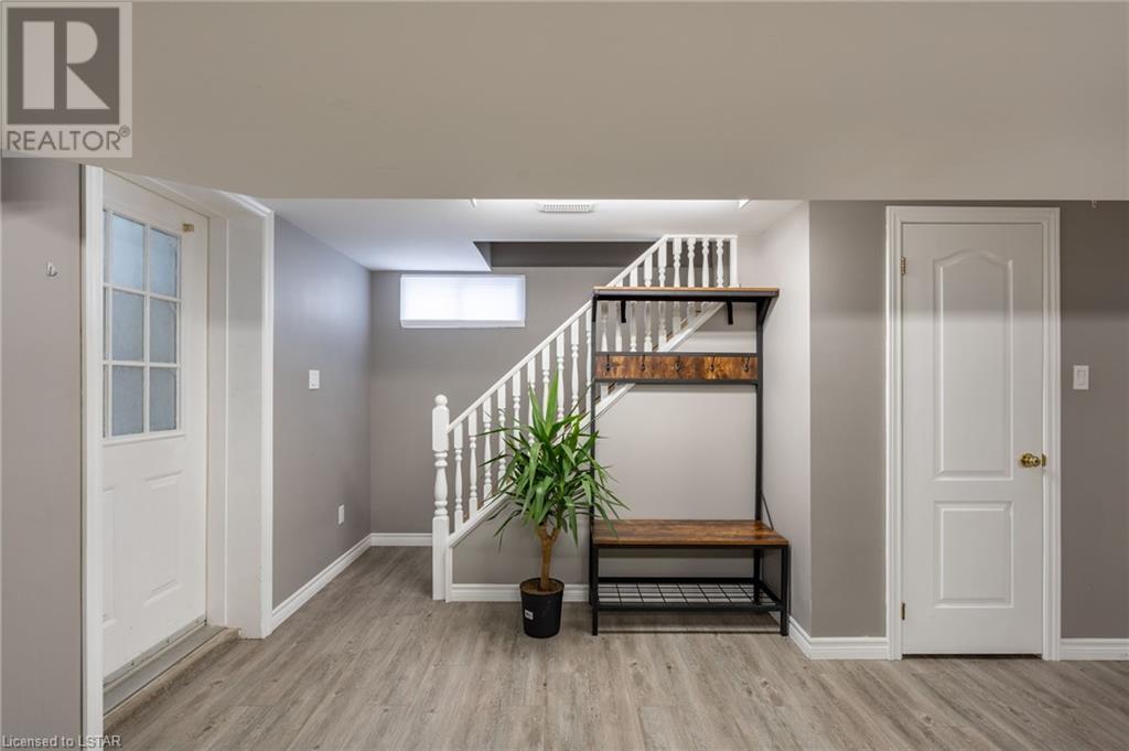 194 FAIRHAVEN Circle