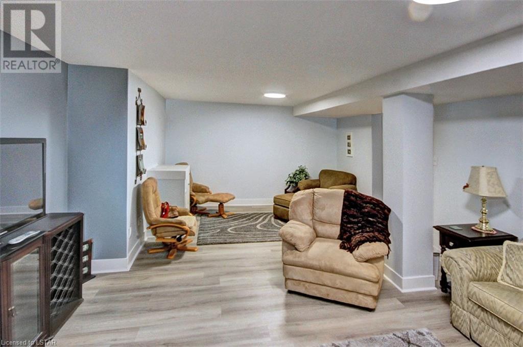 Listing 40483068 - Large Photo # 20