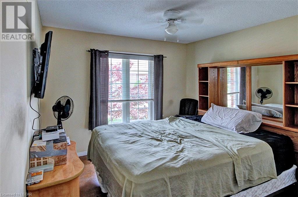 Listing 40483068 - Large Photo # 18