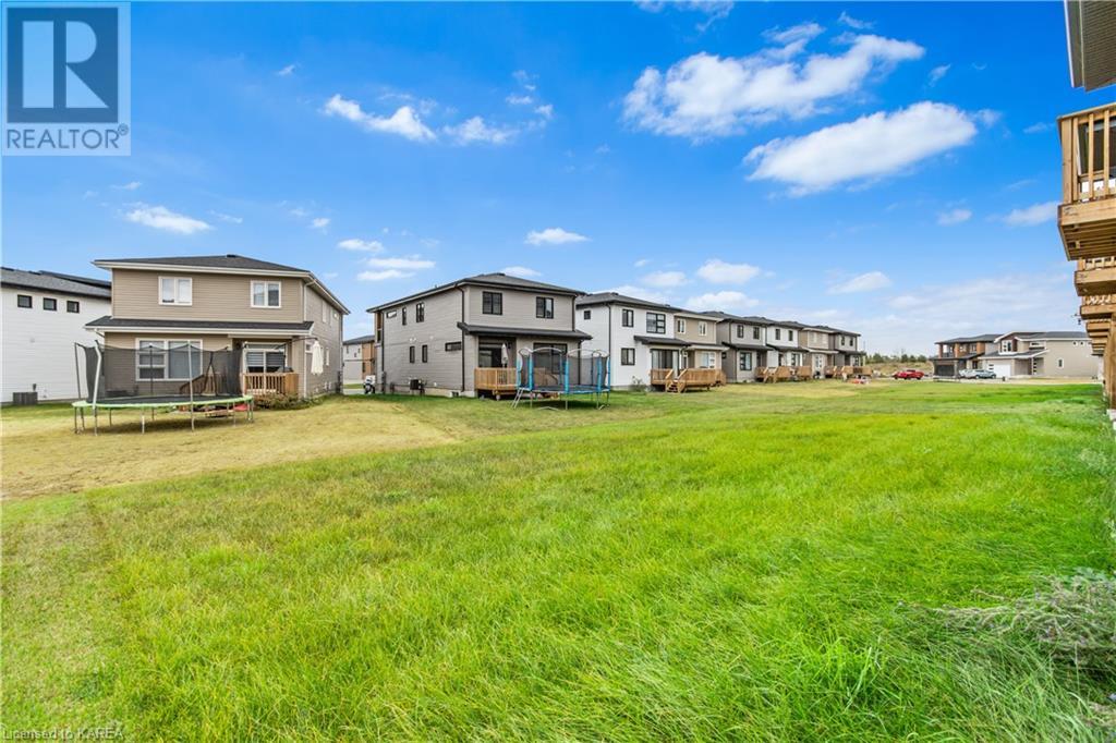 Listing 40483069 - Large Photo # 32