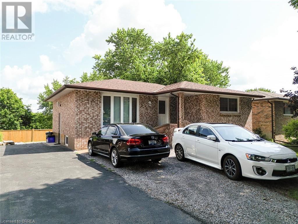 17 BROCK Street Unit# LOWER