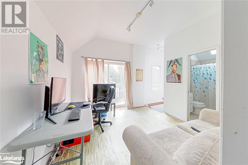 25 ELMA Street S