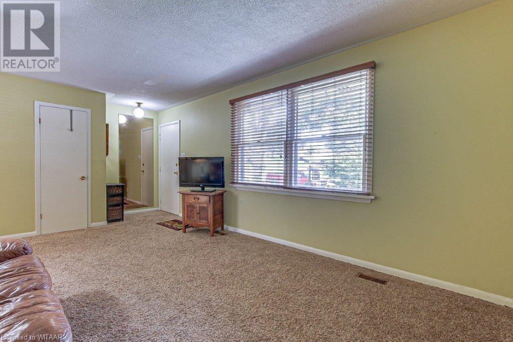 Listing 40483139 - Large Photo # 5