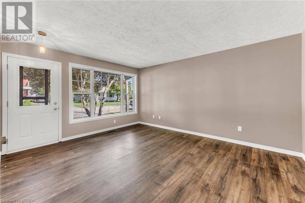 Listing 40483273 - Large Photo # 11
