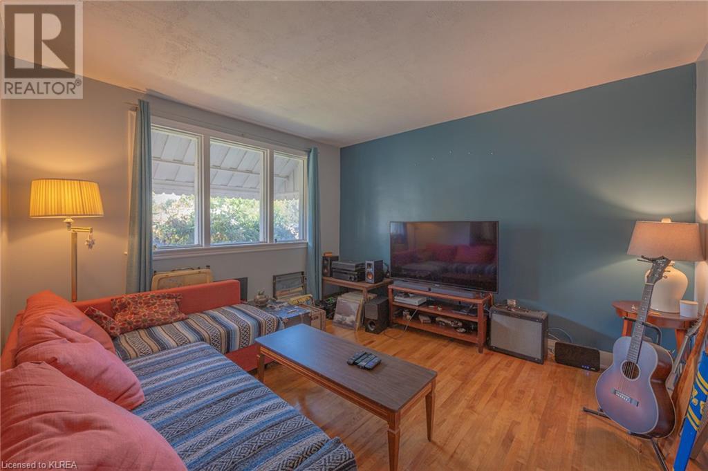 Listing 40483332 - Large Photo # 7