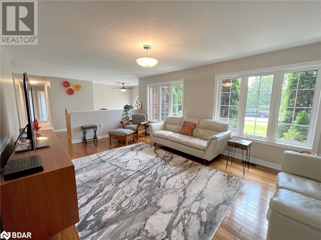 Listing 40483389 - Large Photo # 11
