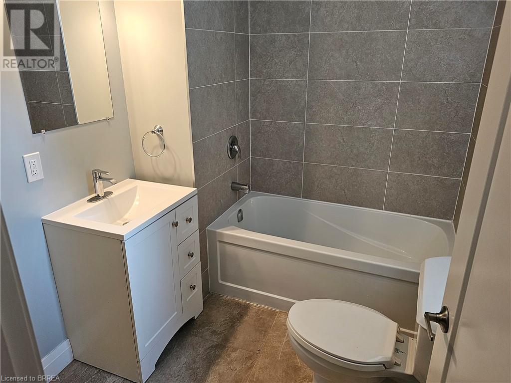 427 COLBORNE Street Unit# 5