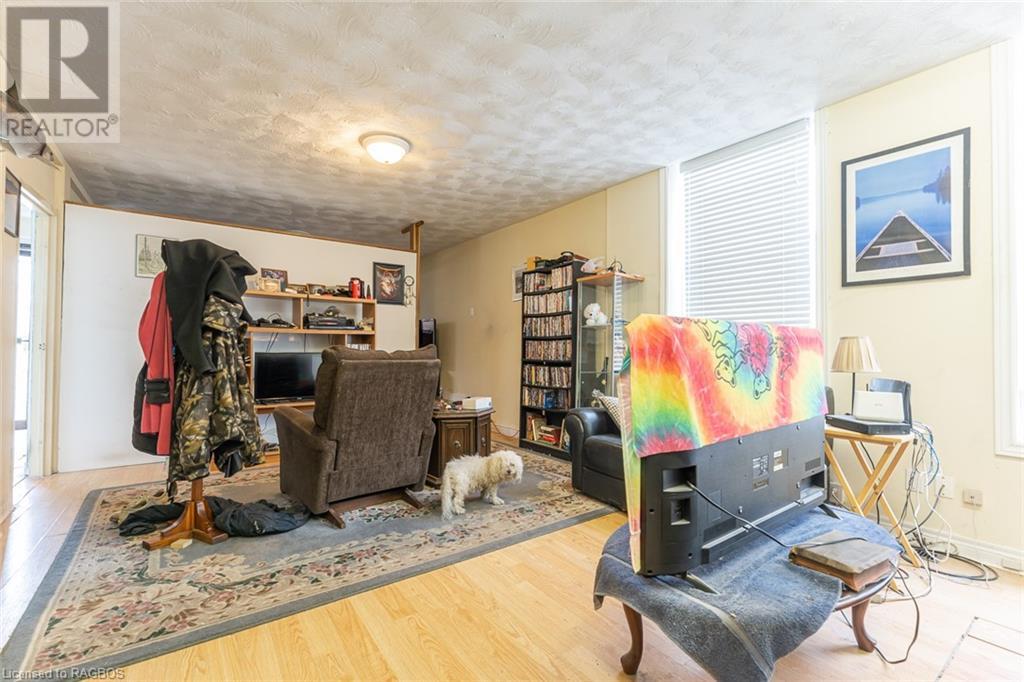 Listing 40483649 - Large Photo # 7