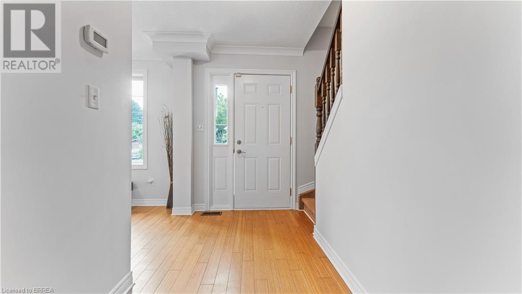 33 NIAGARA Street