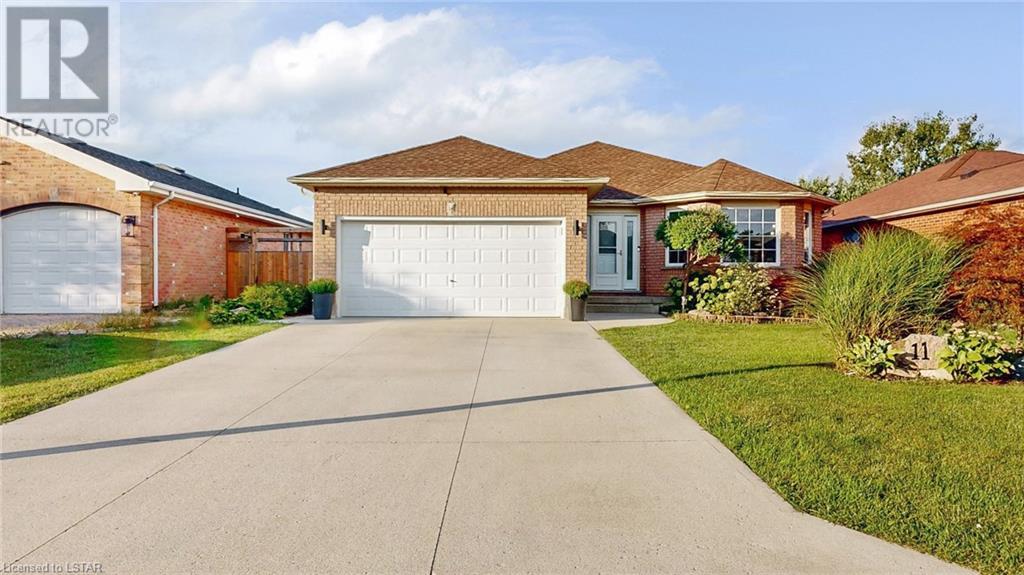 11 MCGREGOR Court