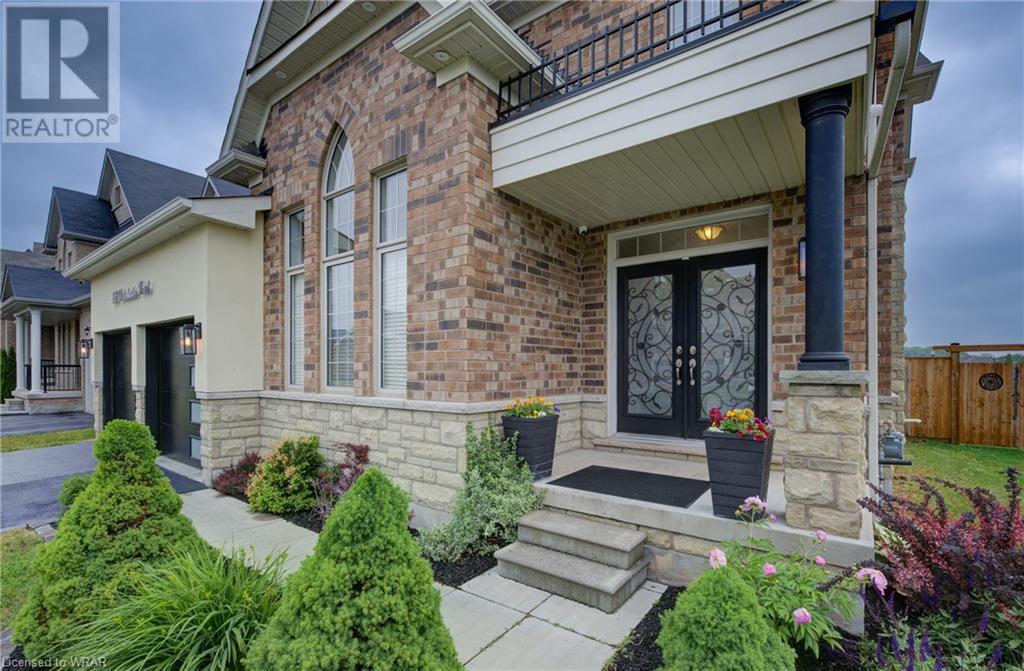 212 DORCHESTER Court