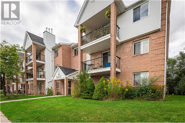 1096 JALNA Boulevard Unit# 33, London