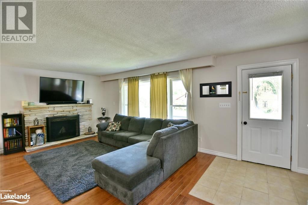 Listing 40484037 - Large Photo # 12