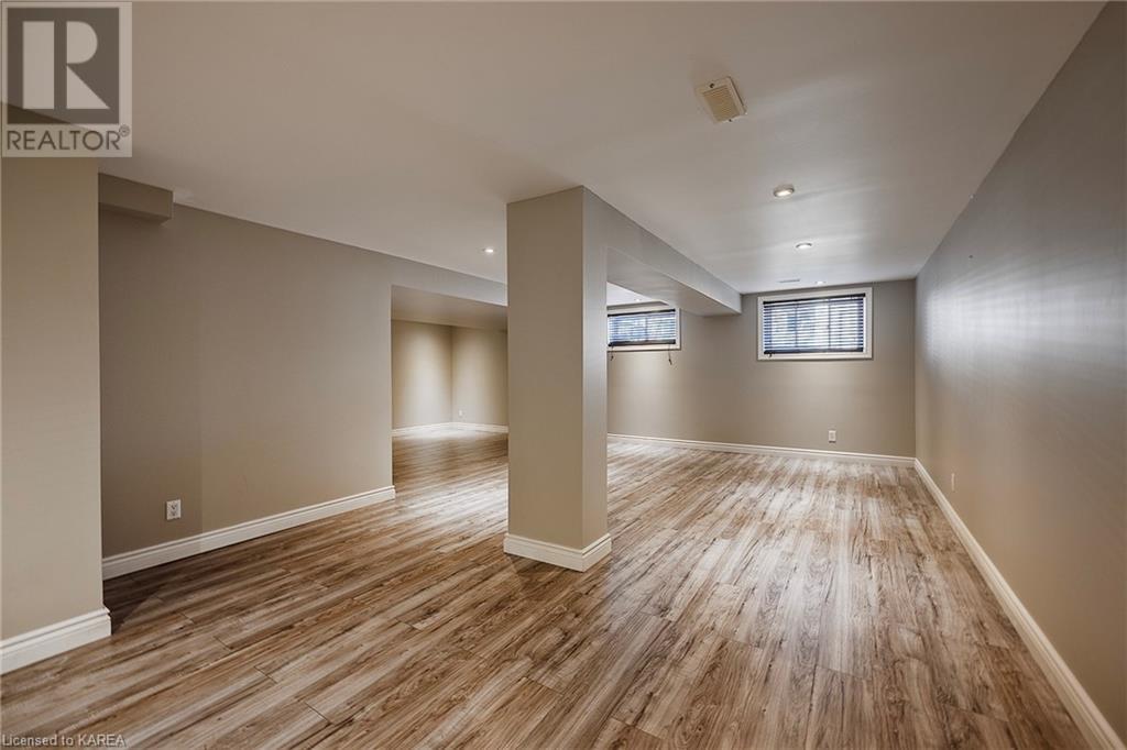 Listing 40484044 - Large Photo # 41