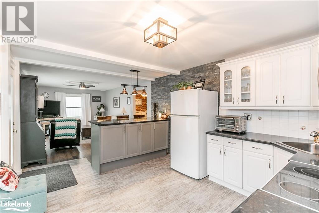 Listing 40484325 - Large Photo # 9