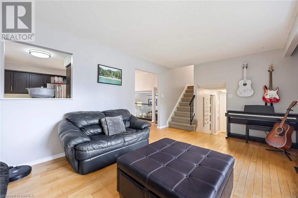 Listing 40484371 - Large Photo # 12