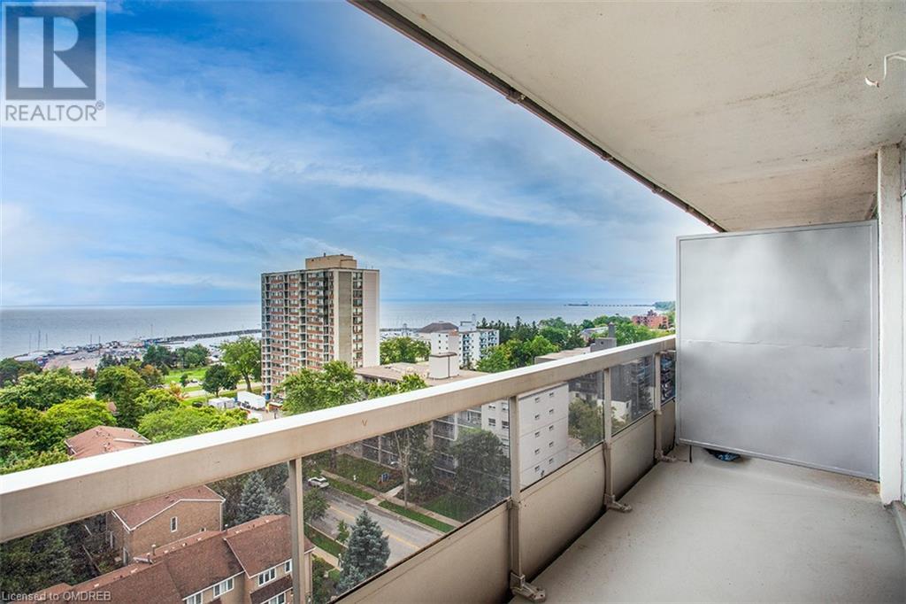 2263 MARINE Drive Unit# 1206