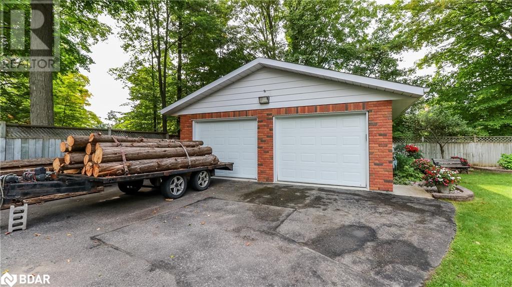 10 DORCAS Avenue